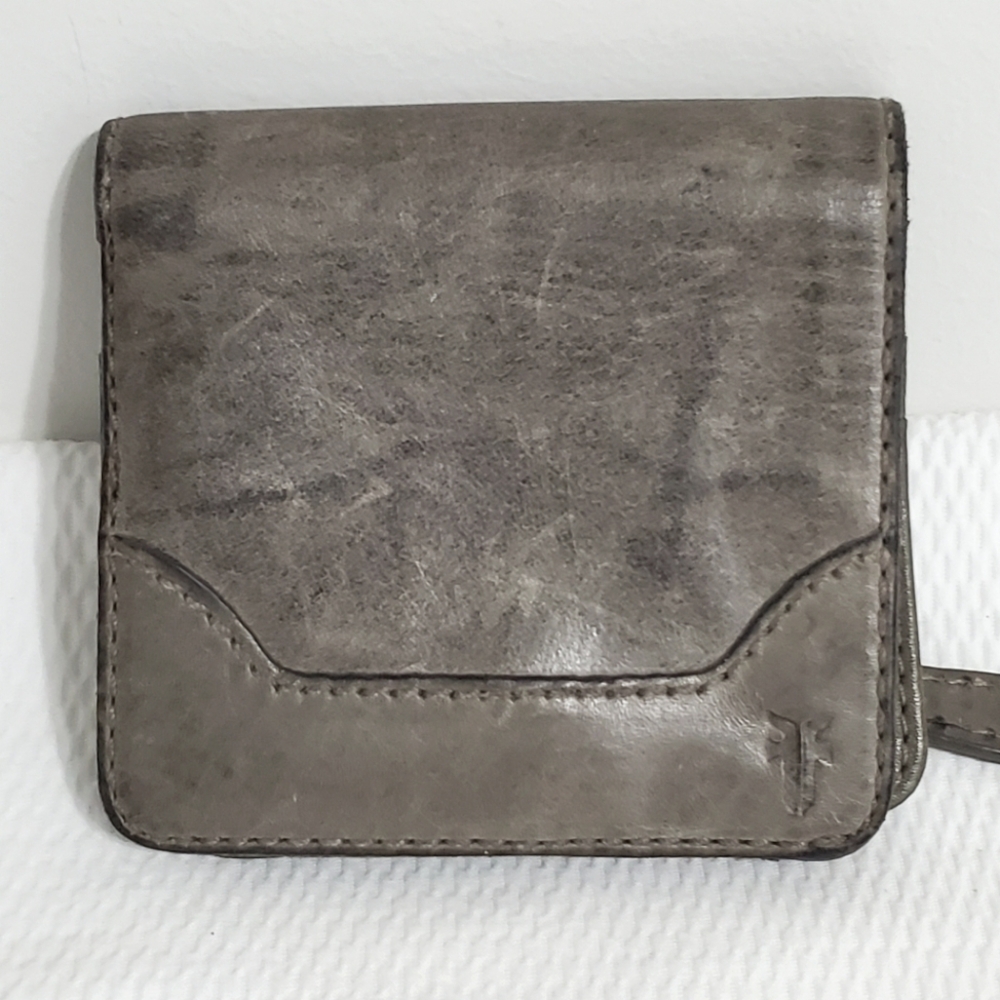 Frye Mens Leather Billfold Wallet